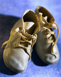 Alternative to clearance bronzing baby shoes